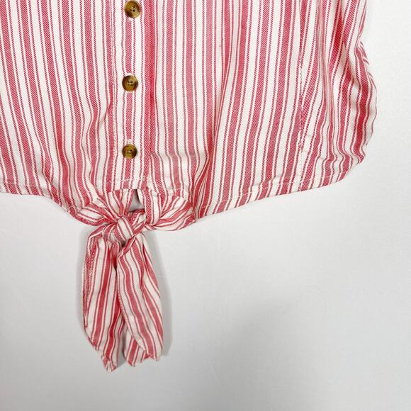 New American Eagle XSmall XS Red Cream Striped Tie Front Button Front Shirt Top - Picture 4 of 9